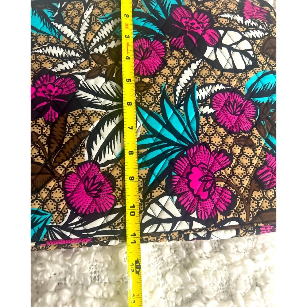 Vera Bradley- Tablet Cover